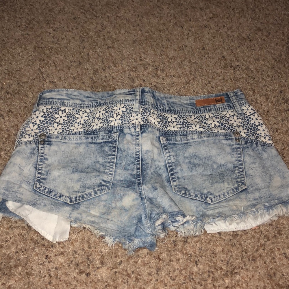 Jean short - Picture 2 of 2